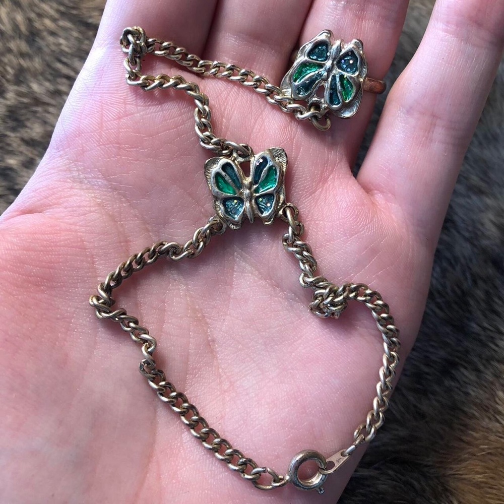 Adorable vintage silver toned metal glittery butterfly slave bracelet